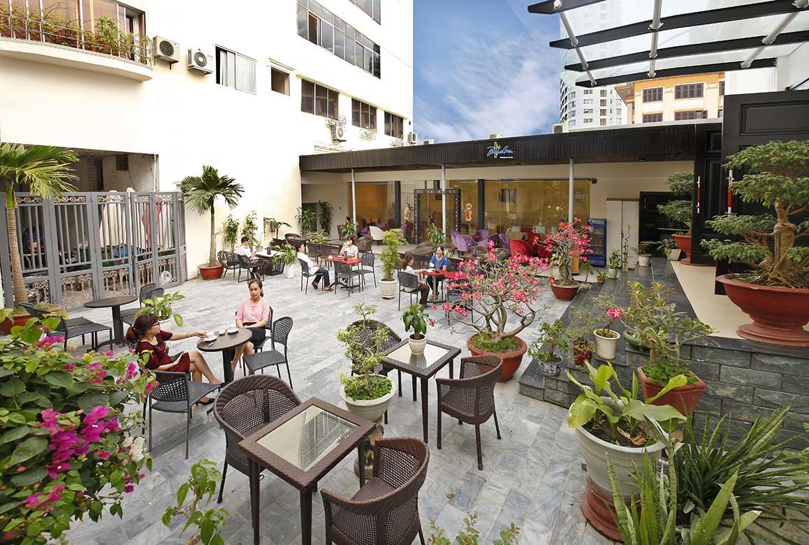 Bamboo Green Riverside Hotel Дананг Екстер'єр фото